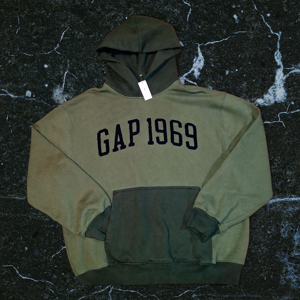 GAP Men's Olive Green Hoodie Sweater